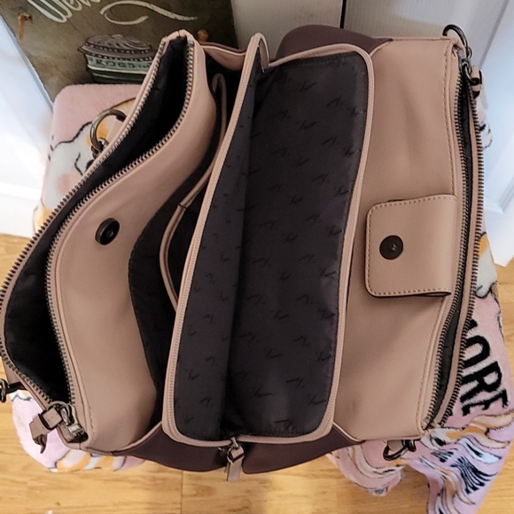 Purse - Picture 3 of 4